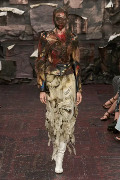 Look 23